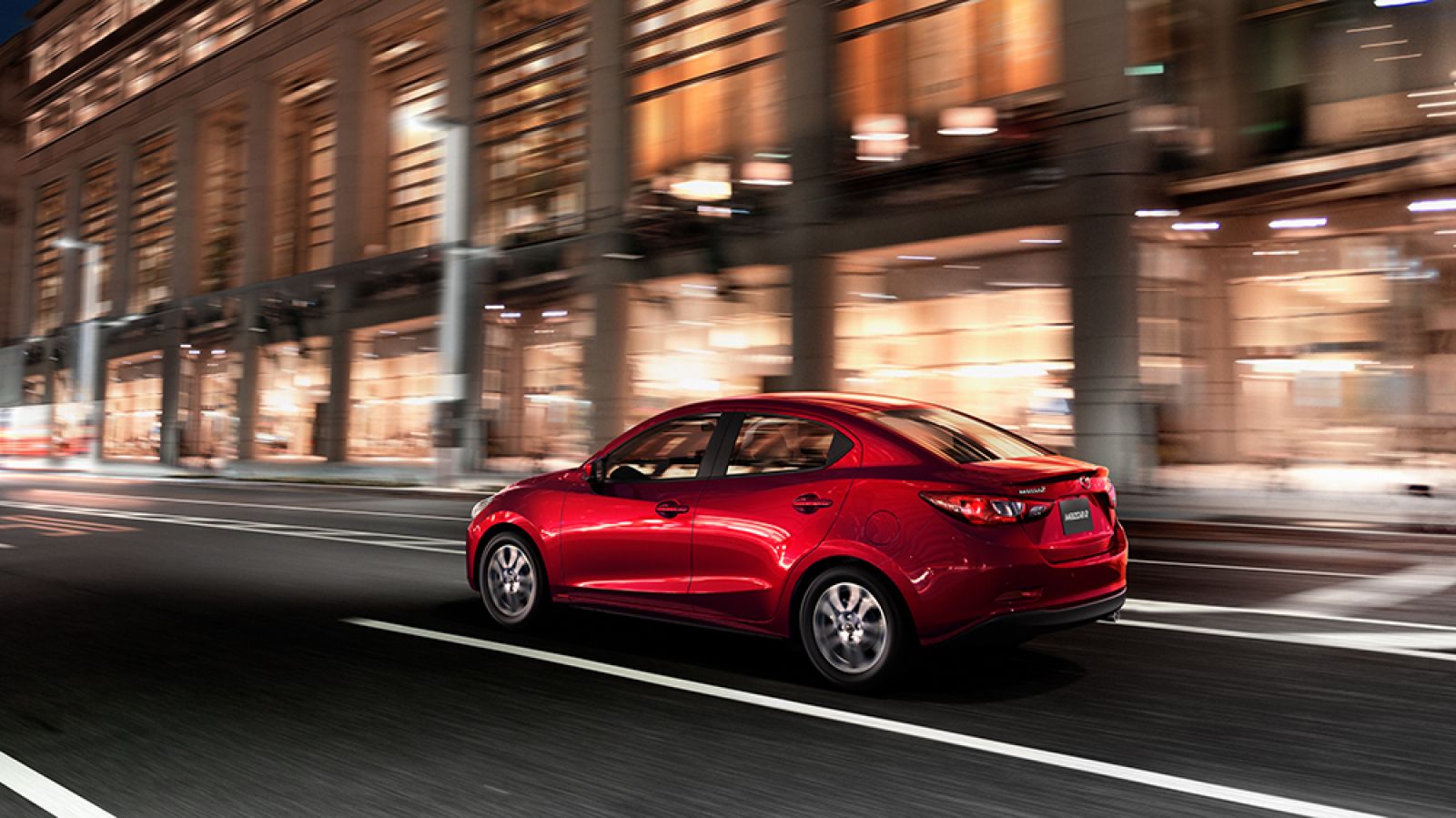 Mẫu xe đô thị linh hoạt Mazda 2 mới vừa ra mắt thị trường Việt Nam cũng được ưu đãi 5 triệu đồng