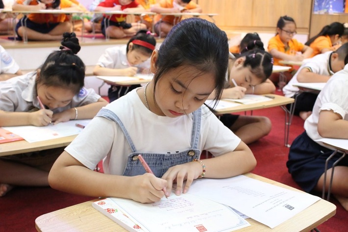 thi Viết chữ đẹp với sản phẩm bút máy Hồng Hà