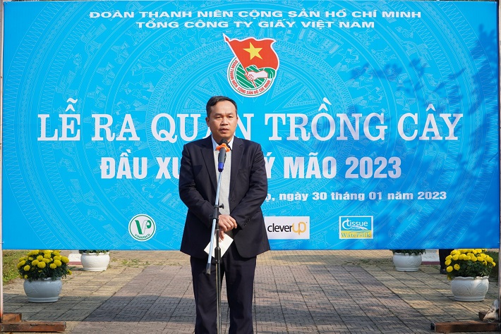 ông Tạ Đức Long - Phó Tổng Giám đốc VINAPACO phát biểu tại Lễ ra quân trồng cây Xuân Quý Mão