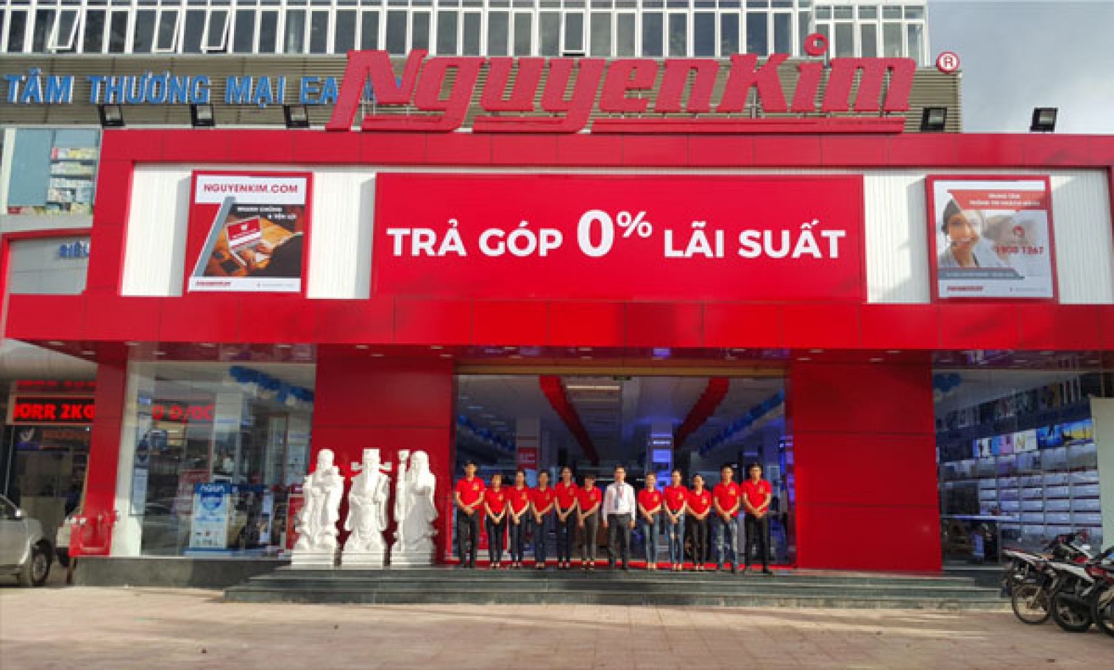 Cục trưởng Cục Thuế TP. Hồ Chí Minh truy thu hơn 148 tỉ đồng của Công ty Cổ phần Thương mại Nguyễn Kim. (ảnh nguồn internet)