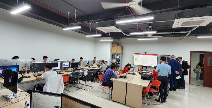 Đội Việt Nam chiến thắng cuộc thi thiết kế chip AI mã nguồn mở Efabless