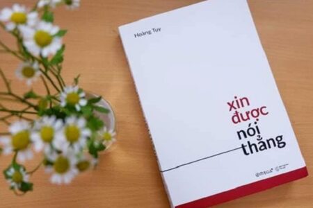 Chương trình tặng 1000 cuốn sách “Xin được nói thẳng” của GS Hoàng Tụy