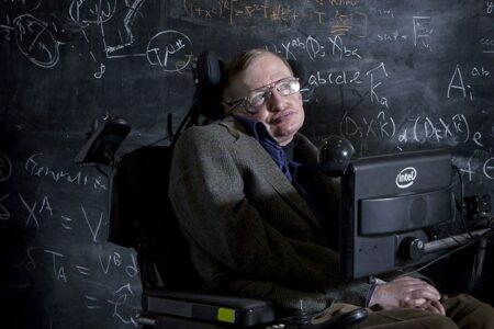 Giới khoa học thương tiếc Stephen Hawking
