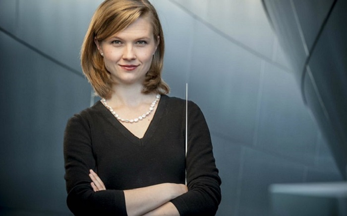 Deutsche Grammophon lần đầu ký hợp đồng với nhạc trưởng nữ