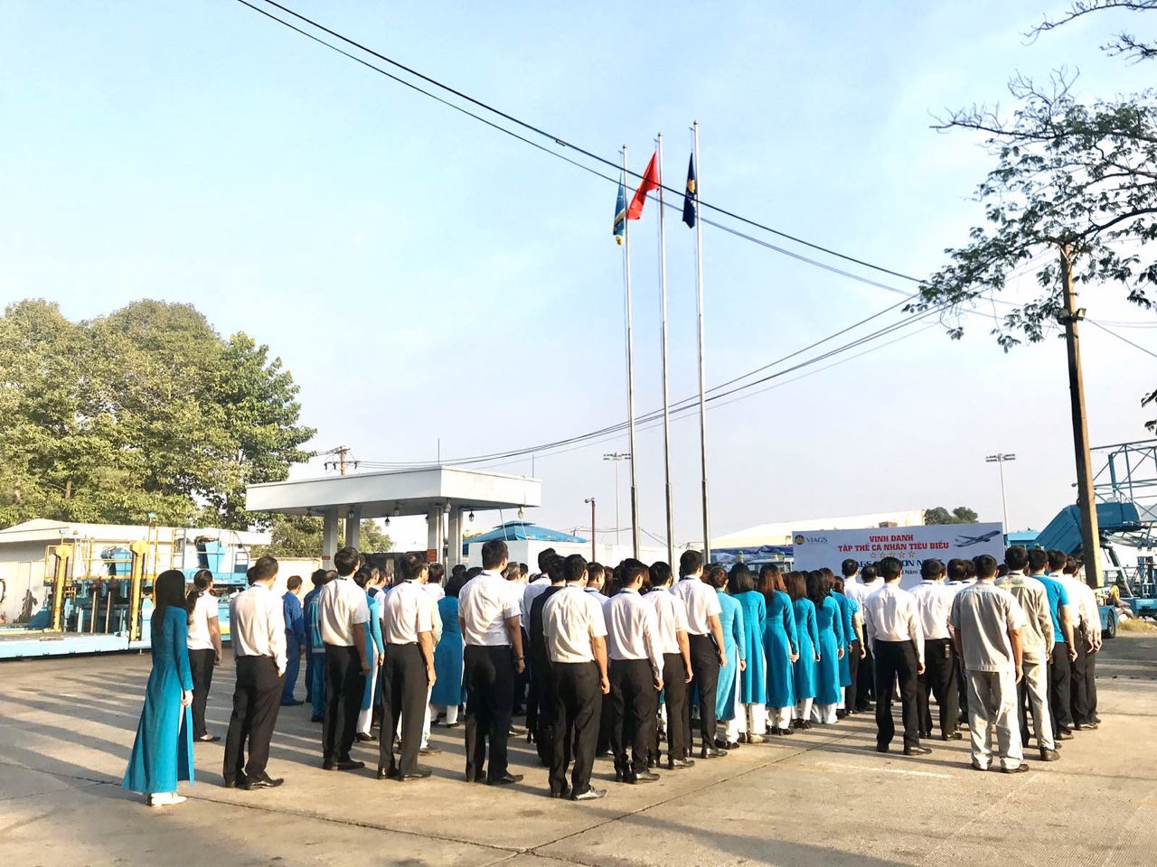VIAGS TÂN SƠN NHẤT TỔ CHỨC LỄ CHÀO CỜ ĐẦU NĂM MỚI CANH TÝ