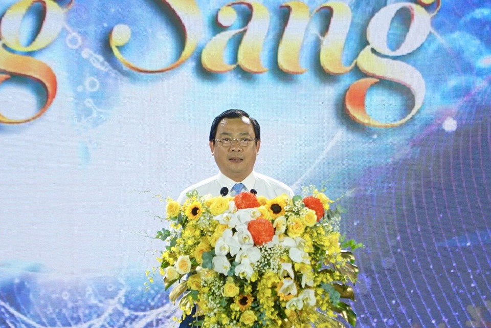Herr Nguyen Trung Khanh sprach beim Nha Trang Sea Tourism Festival 2024.