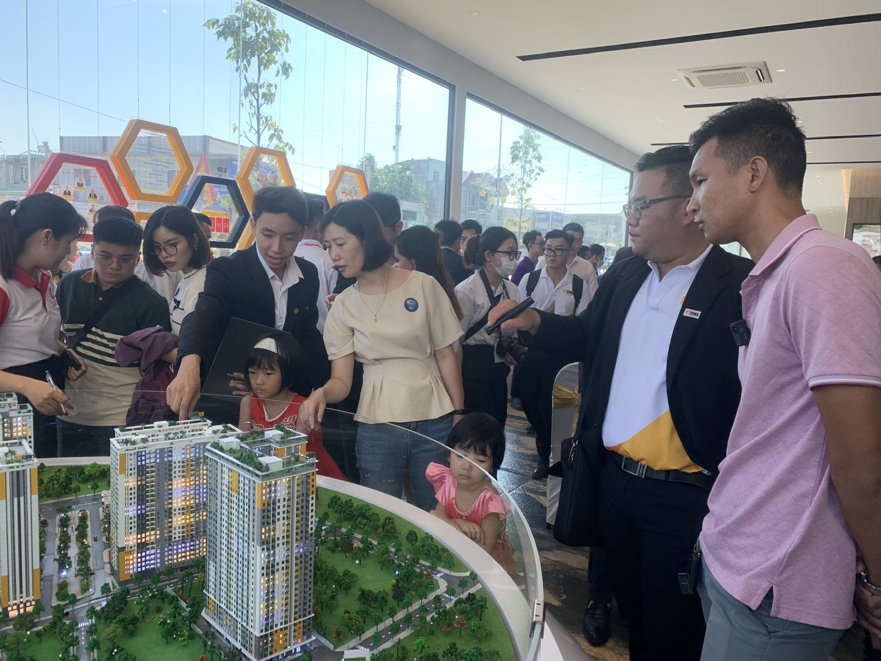 អចលនទ្រព្យ - ហេតុផលសម្រាប់ការថយចុះការផ្គត់ផ្គង់លំនៅដ្ឋាននៅទីក្រុងហូជីមិញ (រូបភាពទី 3) ។