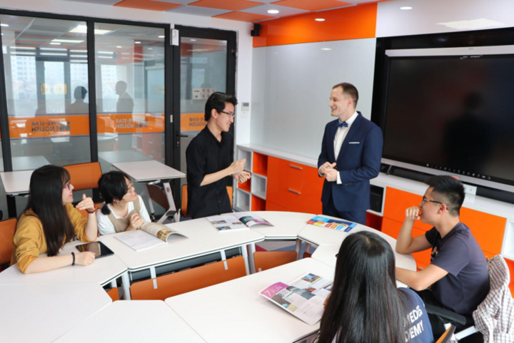 Повысьте свой балл IELTS на 1 балл, записавшись на летний курс английского языка IELTS Atlantic Five-Star.