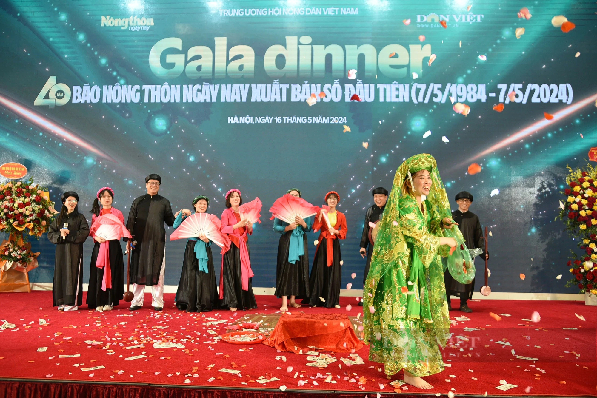 Việt Tú, Bùi Huyền Trang 