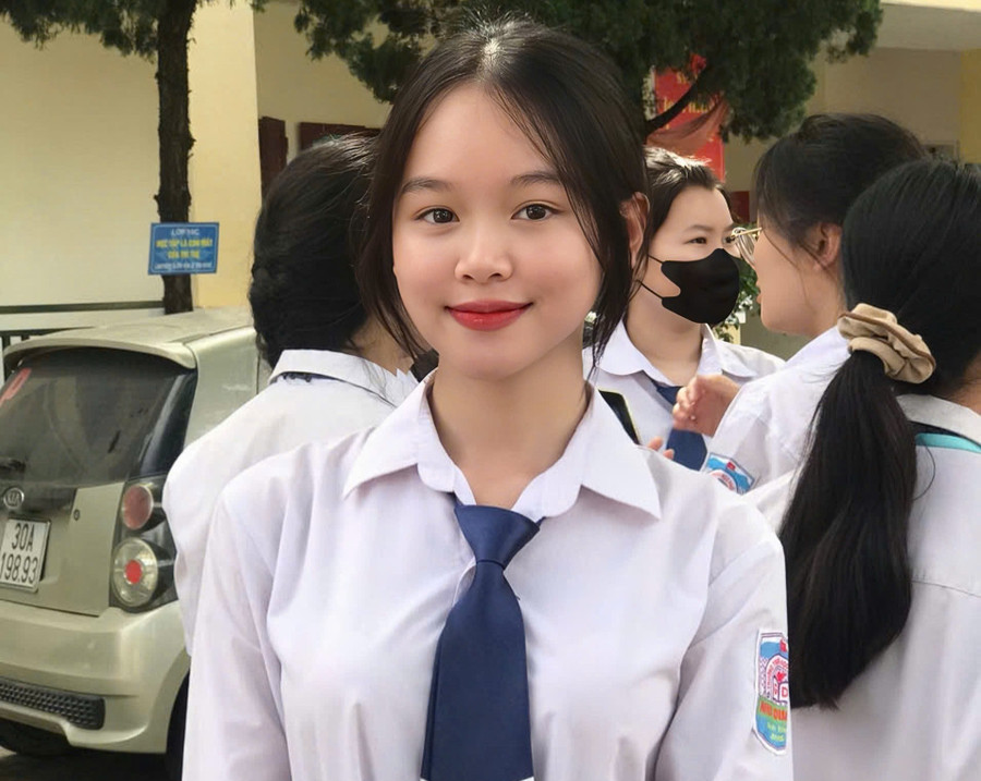 Từ nữ sinh trường làng đến Thủ khoa đầu vào Học viện Ngân hàng