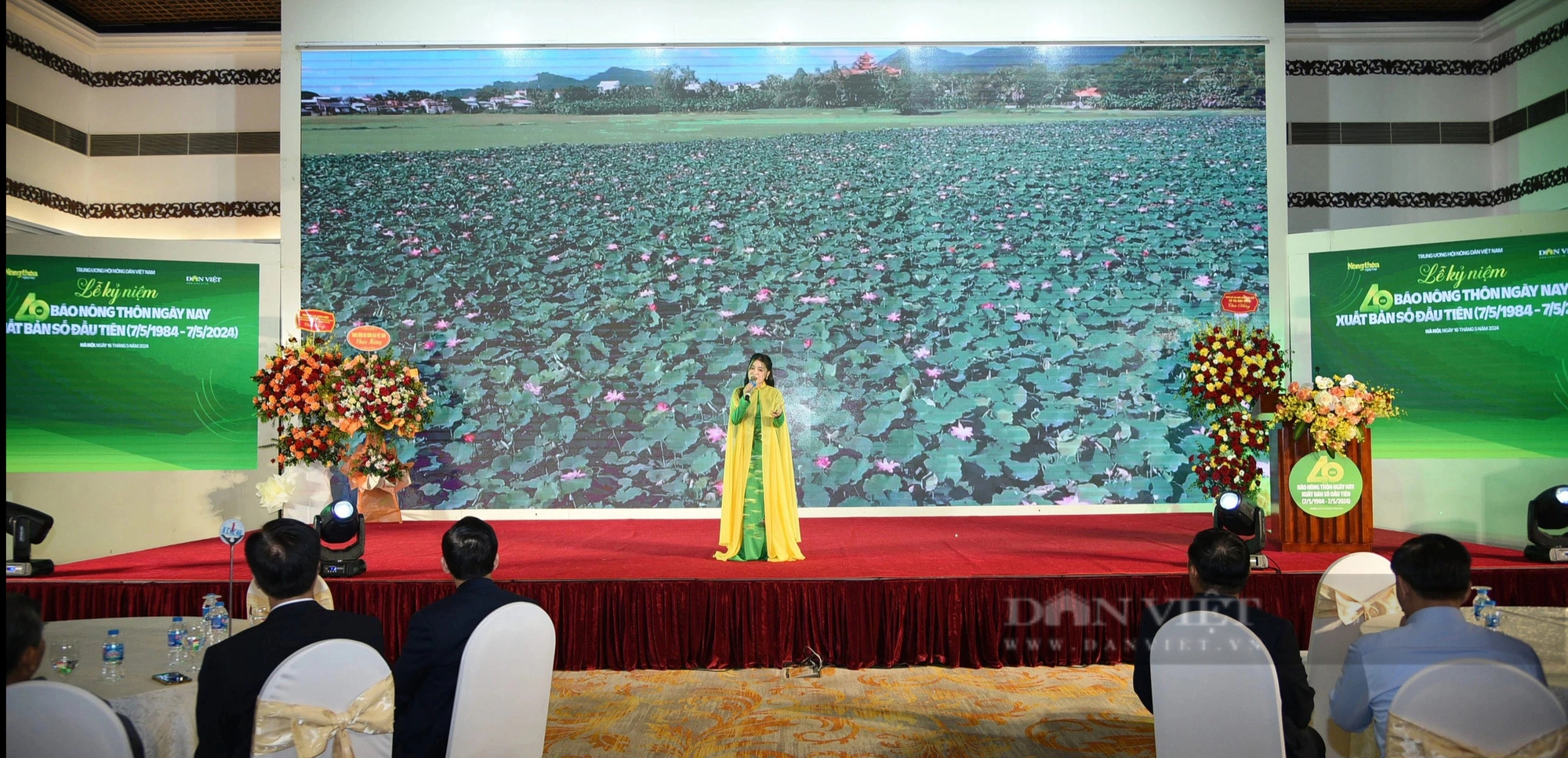 Việt Tú, Bùi Huyền Trang 