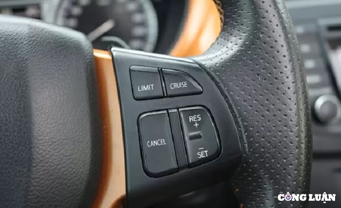 クルーズコントロールを使用すると車の燃料を節約できます（写真1）