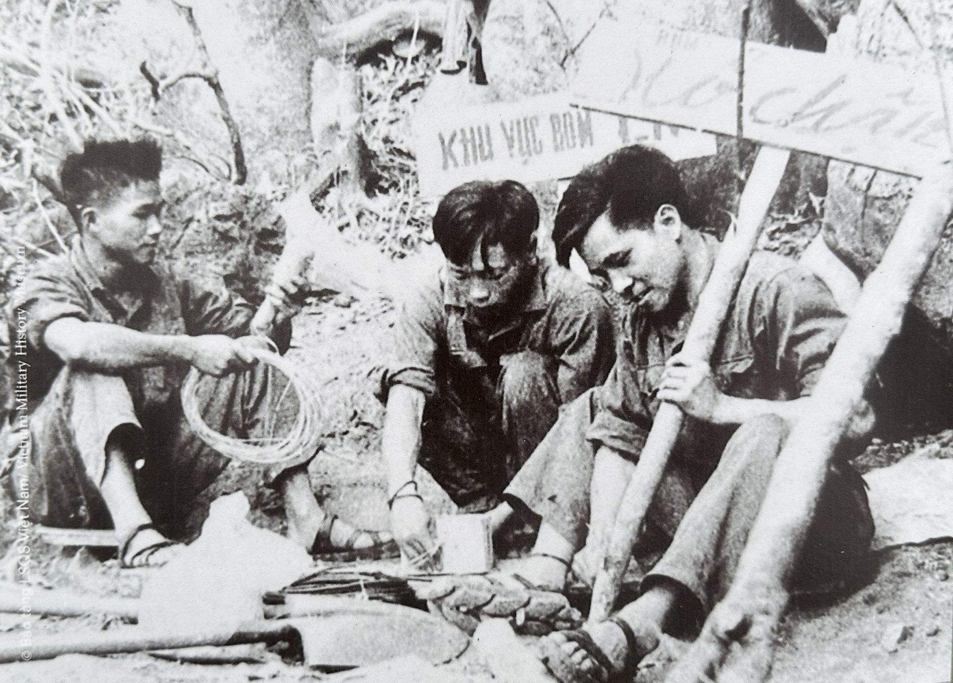 伝説のホーチミンルートの典型的な画像 - 8 Những hình ảnh tiêu biểu về đường Hồ Chí Minh huyền thoại - 8