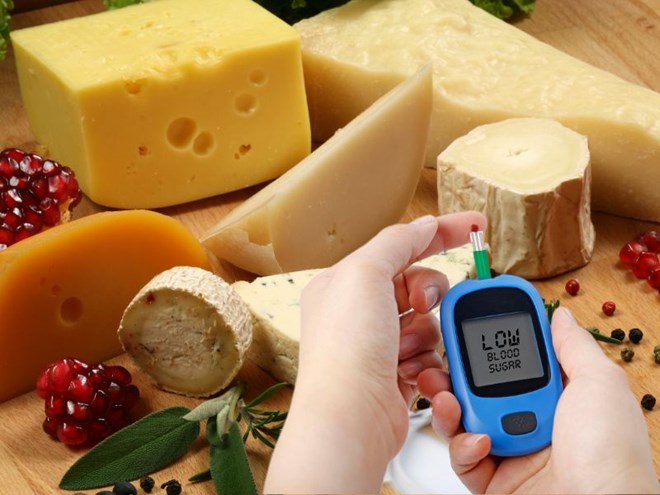 2 beneficios de comer queso para personas con niveles altos de azúcar en sangre