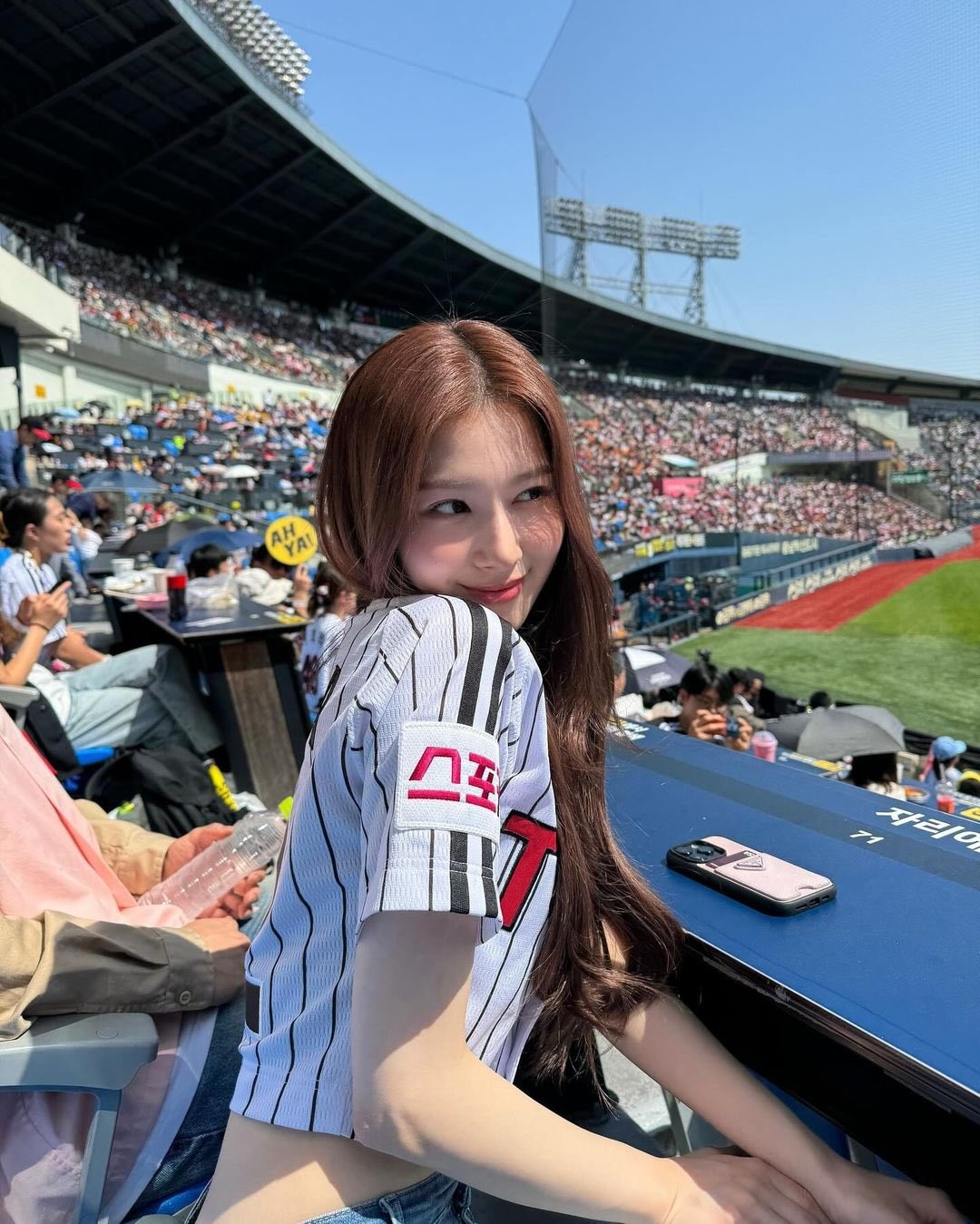 数百万回の視聴を集めたサーブ写真16