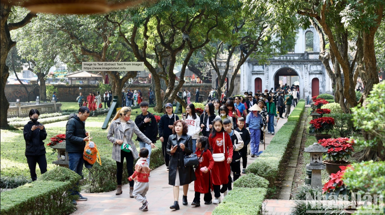Thủ đô Hà Nội cánh cửa giao lưu quốc tế