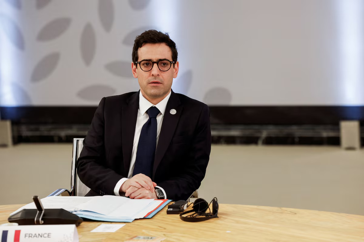 Französischer Außenminister besucht Libanon, um den Konflikt mit Israel und der Hisbollah zu beenden. Bild 1