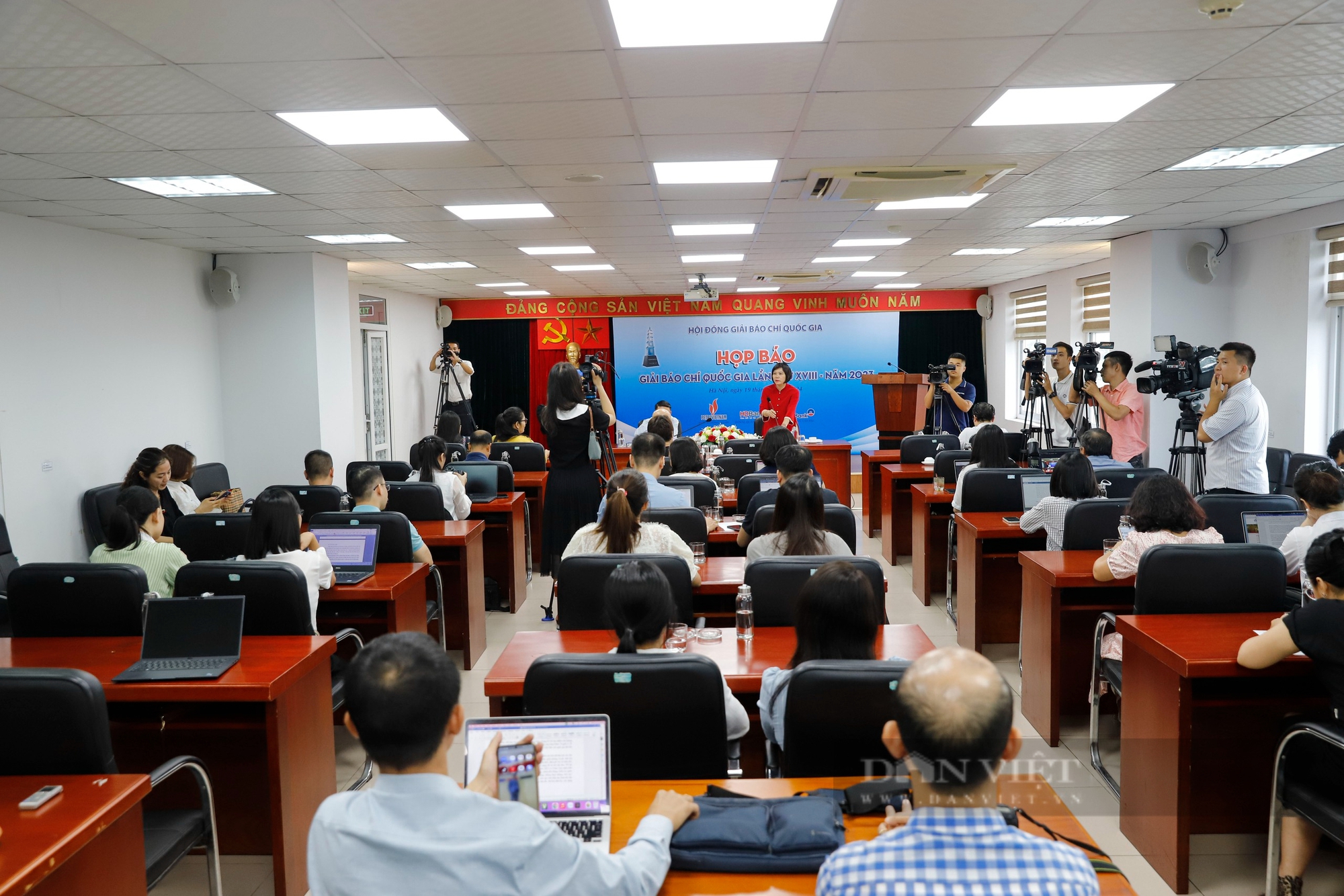 Họp báo Giải báo chí quốc gia năm 2023: Hội đồng đánh giá cao tác phẩm của báo NTNN/Dân Việt- Ảnh 1.