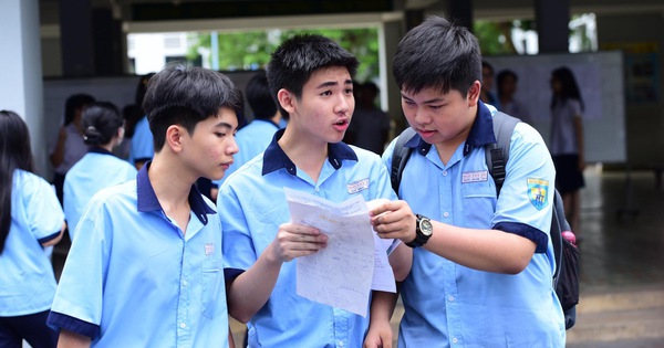 Résultats des examens de 10e année à Ho Chi Minh-Ville : plus de 1 700 notes pour 10 langues étrangères, la note la plus élevée en littérature est de 9,5 points