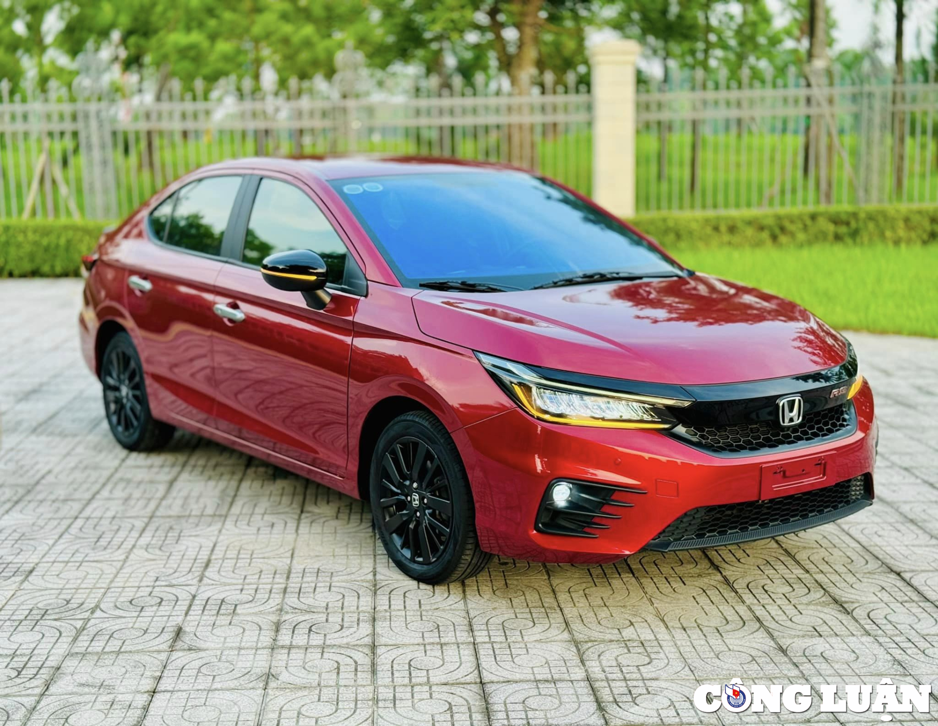 Honda City car price in June 2024 reduced to compete with Hyundai Accent picture 4