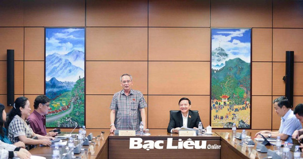 Quốc hội thảo luận tại tổ về dự án Luật Dược và Luật Di sản văn hóa (sửa đổi)