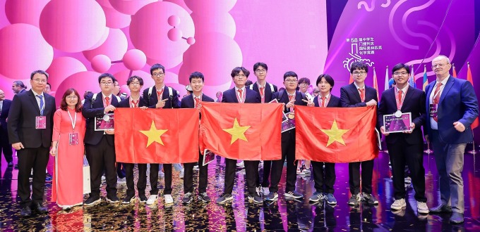 Vietnam delegation at the 2024 Mendeleev International Chemistry Olympiad. Photo: IMChO