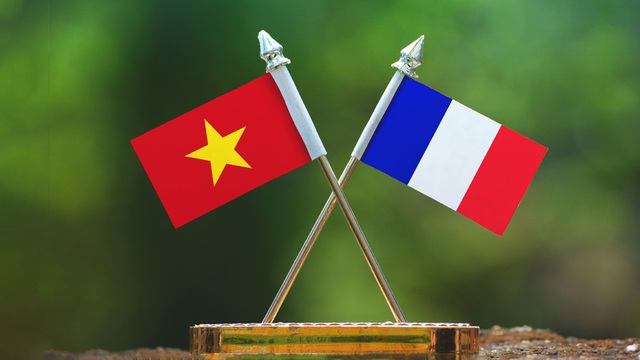 フランスとベトナムの関係は、あらゆる分野で多くの前向きな兆候を示してきました。写真：ベトナムブリーフィング。