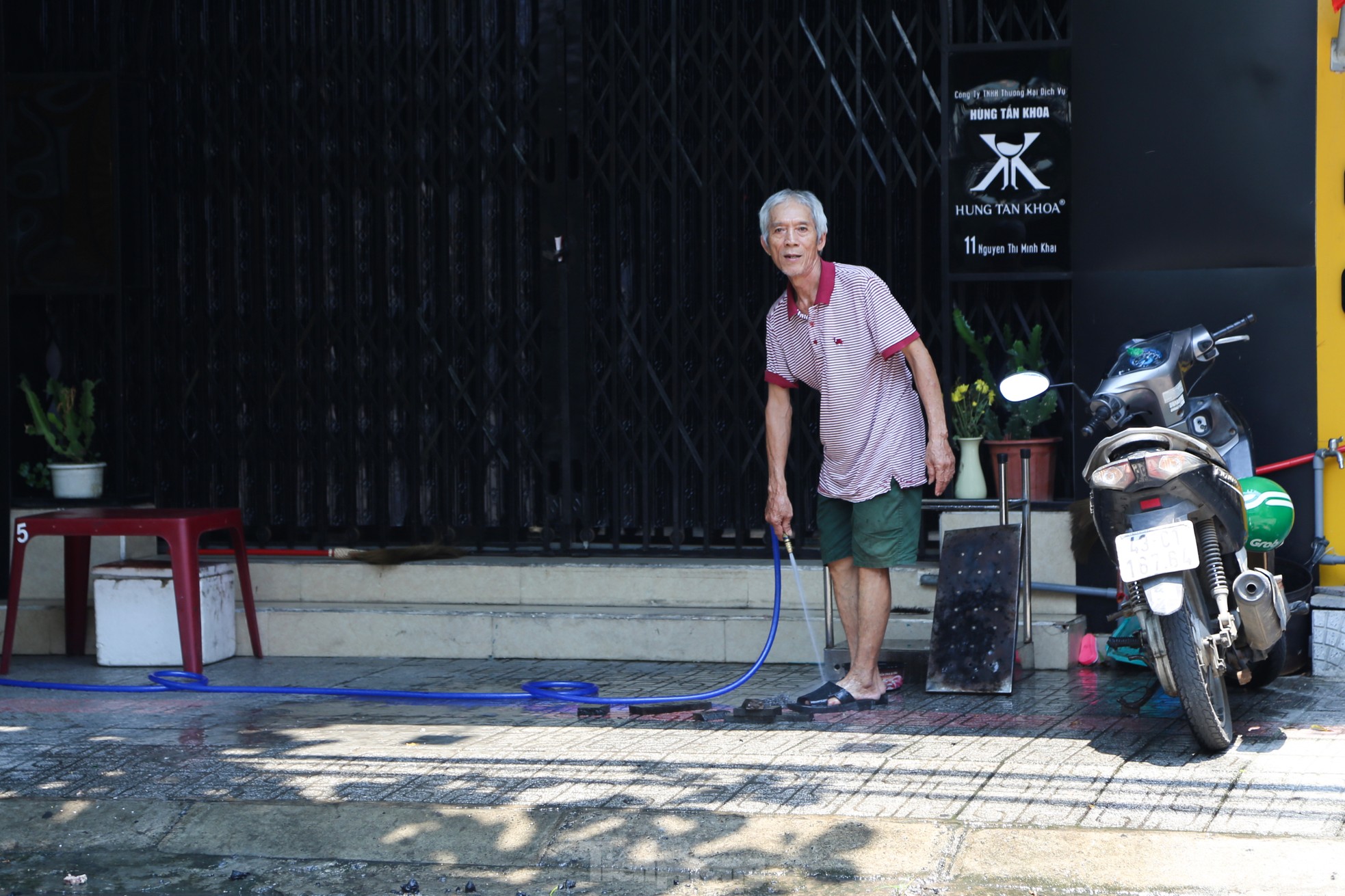 ダナン住民は記録的な暑さへの対処に苦戦している 写真12