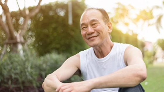 60歳以上の方は毎日の運動を続ける必要がありますが、6つの動作は避けてください。