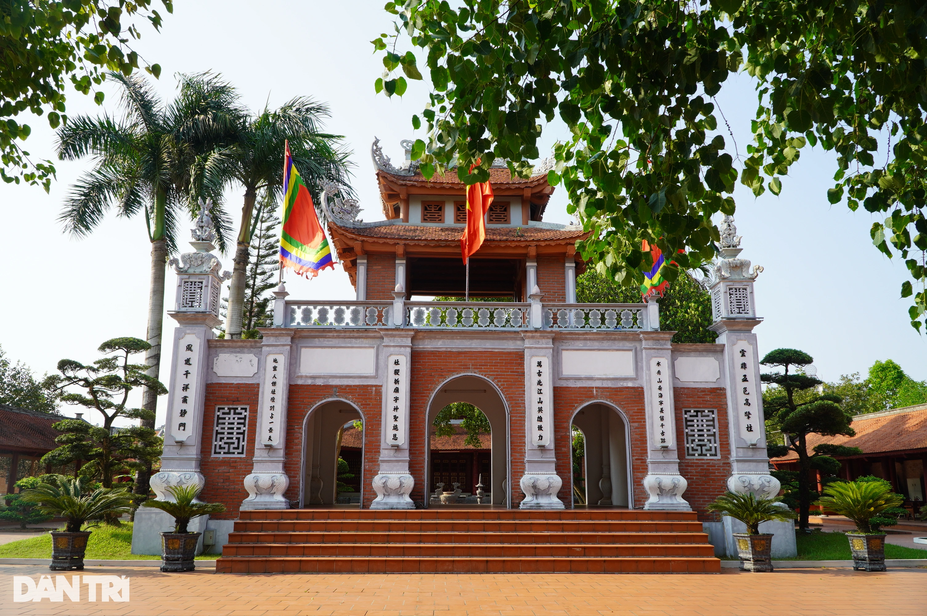 Le temple « monument » à la frontière entre le Vietnam et la Chine