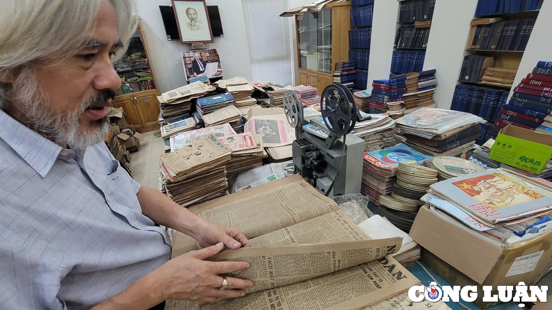 Le collectionneur Tam Nguyen Phi Dung, le gardien du trésor du journal de la Révolution du Vietnam, photo 4