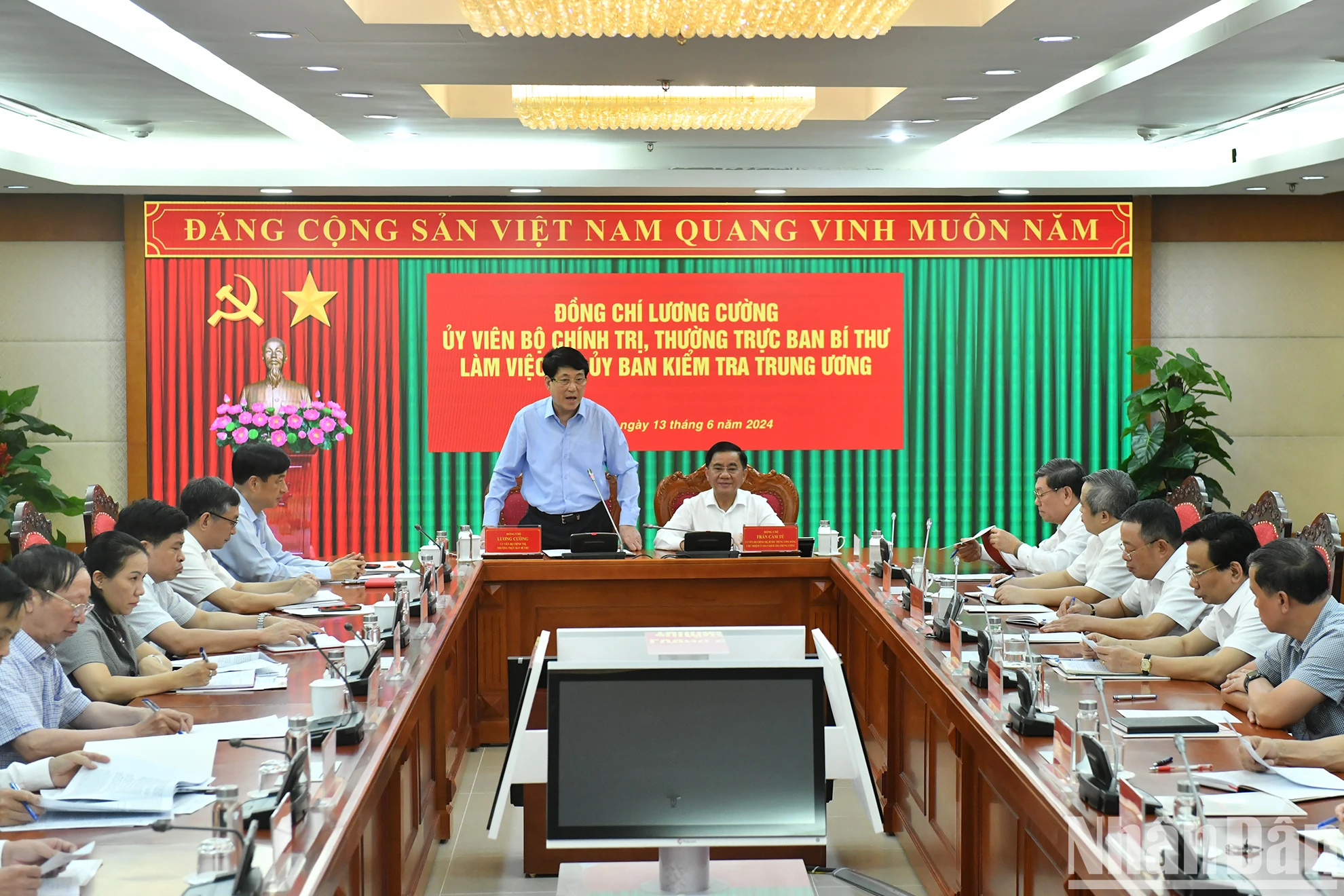 [Photo] Le camarade Luong Cuong travaille avec le Comité central d'inspection photo 5