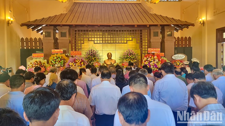 Vinh Long commemorates the 16th anniversary of the death of Prime Minister Vo Van Kiet photo 1