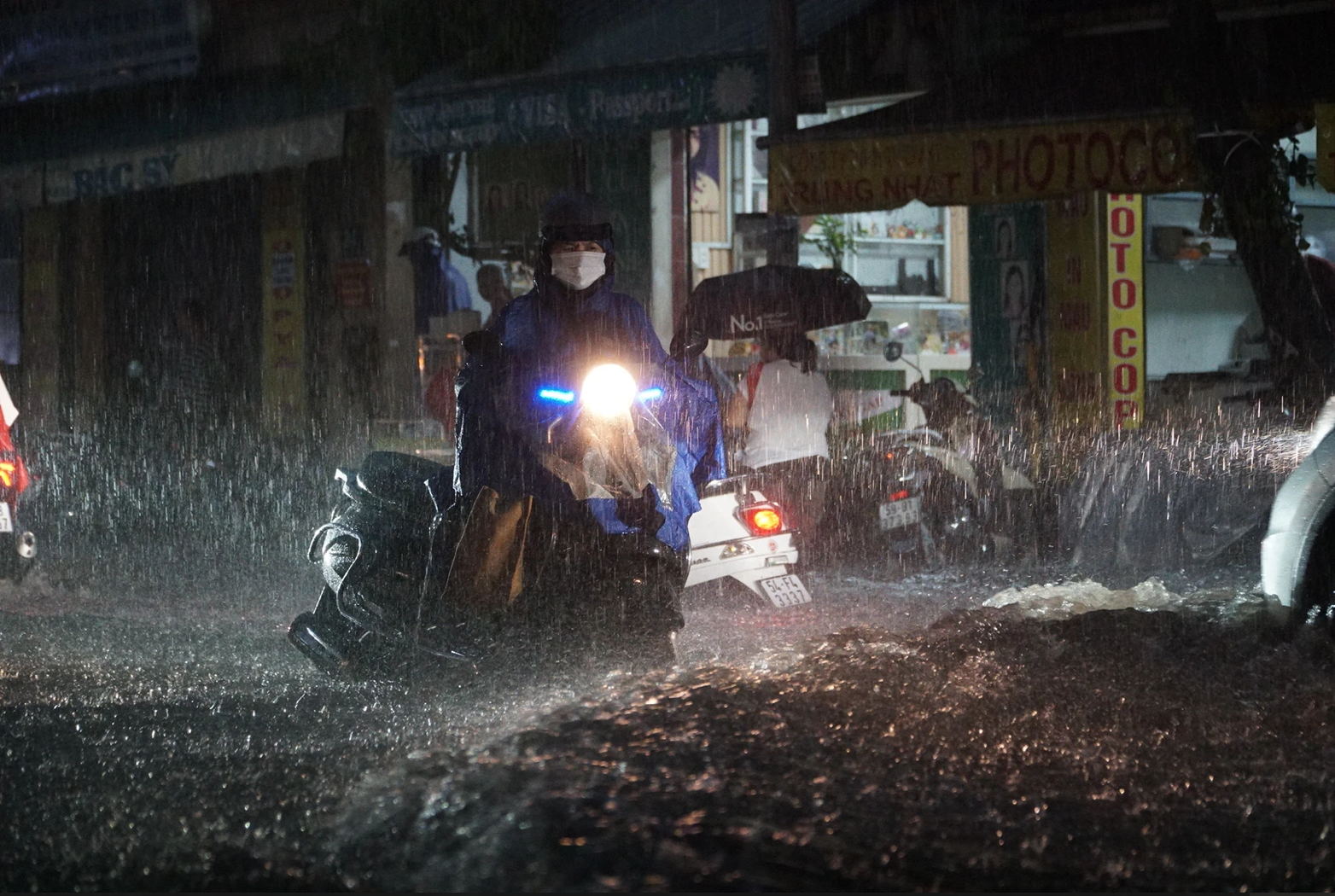 La Nina sắp đến, Biển Đông khả năng đón 7 cơn bão trong 2 tháng tới- Ảnh 1.