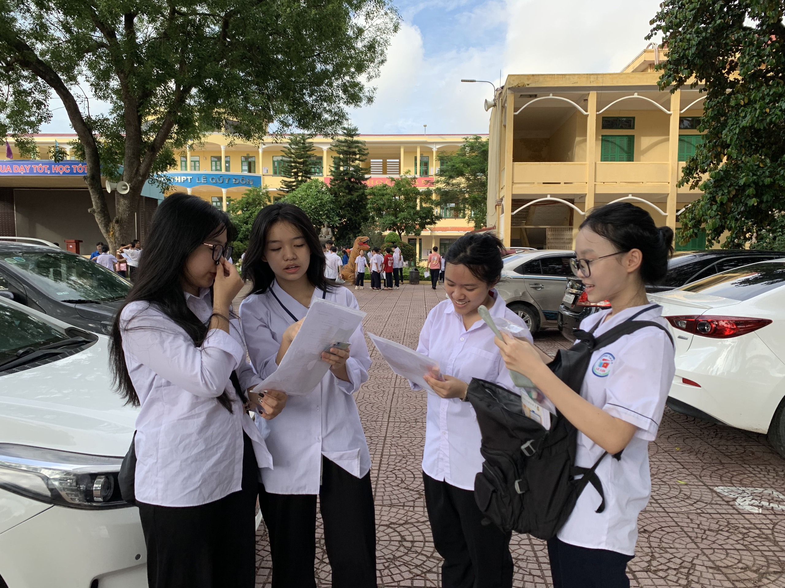 Hải Phòng: Dự kiến chậm nhất ngày 5/7/2024 công bố điểm chuẩn vào lớp 10 THPT công lập- Ảnh 1.