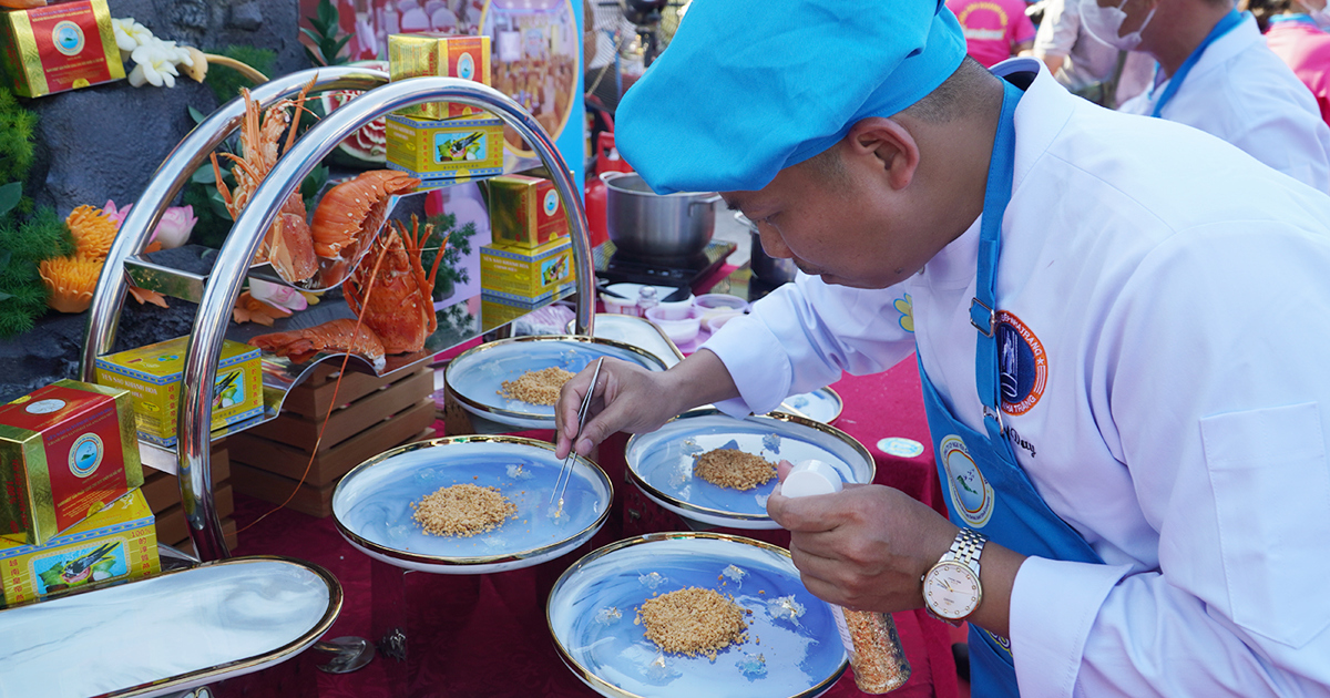 22 teams compete at Khanh Hoa Salanganes Nest Culinary Festival 2024