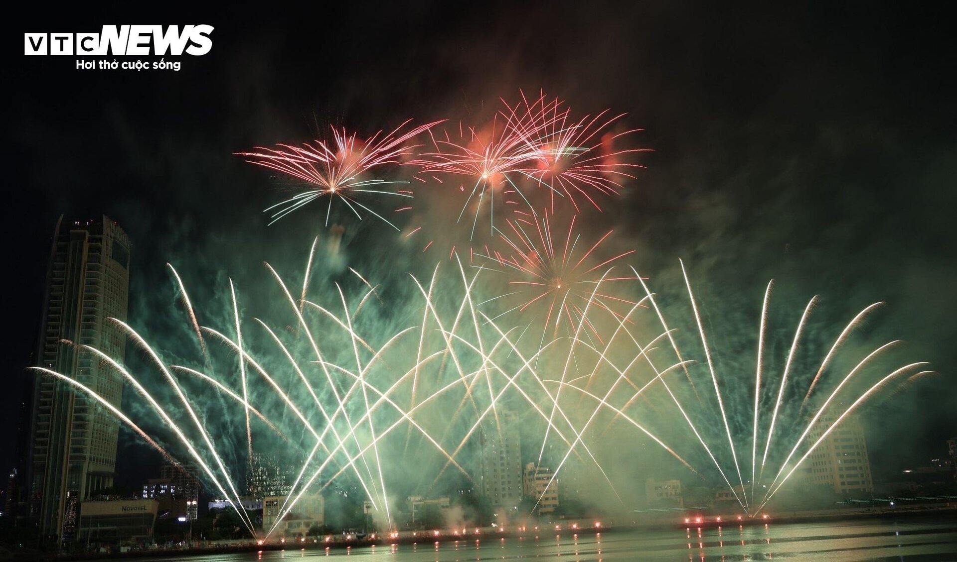 Italy and America's top fireworks display on the Han River - 2