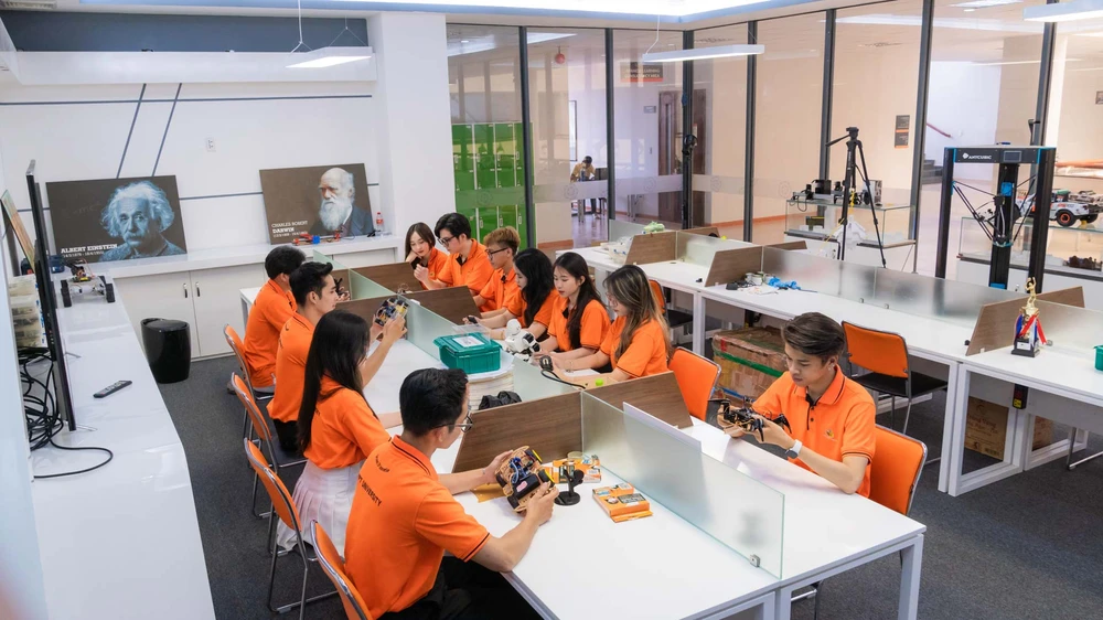FPT University recruits 1,000 students for semiconductor design major