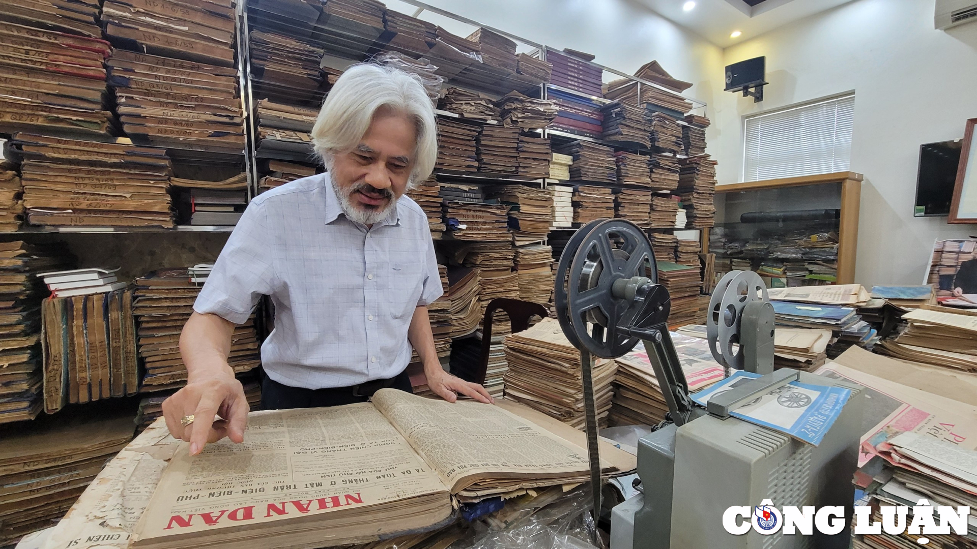 Le collectionneur Tam Nguyen Phi Dung, gardien du trésor du journal révolutionnaire du Vietnam, photo 2