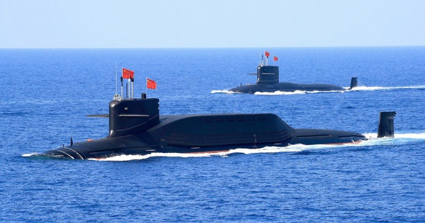 Chinese ballistic missile submarine suddenly surfaced in Taiwan Strait