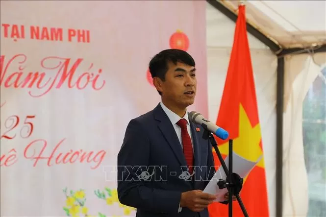 Đại sứ Việt Nam tại Nam Phi Hoàng Sỹ Cường phát biểu. Ảnh: Hồng Minh - Pv TTXVN tại Nam Phi