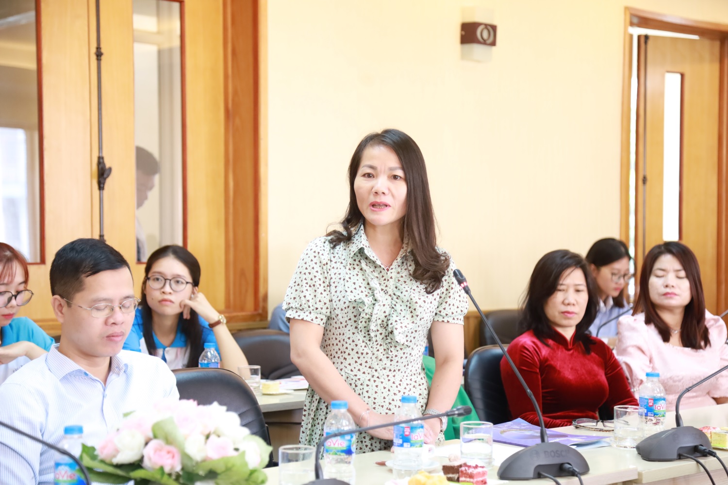 Bà Nguyễn Ánh Hồng, Phó Giám đốc, Trung tâm Thông tin – Thư viện, Trường Đại học Sư phạm Hà Nội.