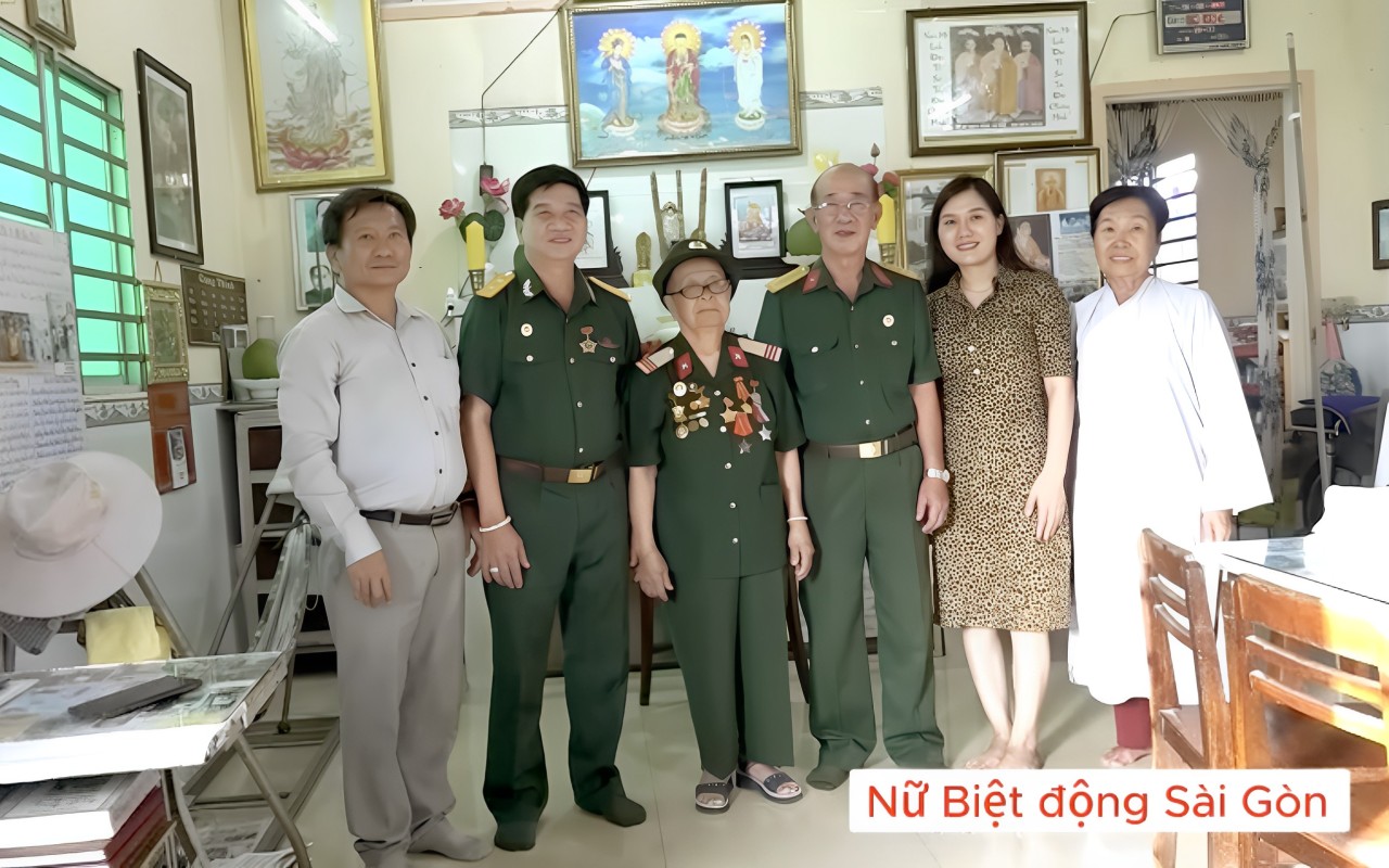 Nữ Biệt Động Sài Gòn - Gia Định Ni Cô Huyền Trang cùng các Lãnh đạo đến thăm tại tại tỉnh An Giang