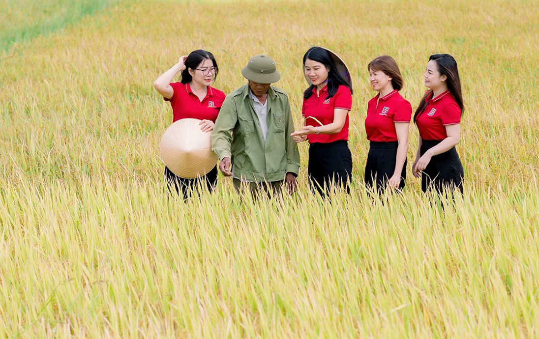 Agribank Quảng Trị tự hào là người bạn đồng hành cùng nông dân vươn lên làm giàu trên mảnh đất quê hương