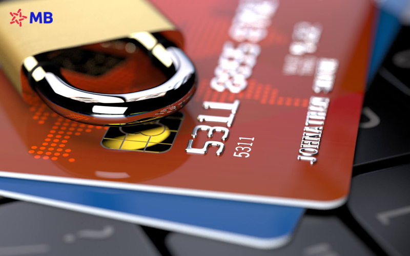 Những nguyên nhân khách quan khiến thẻ tín dụng bị khóa