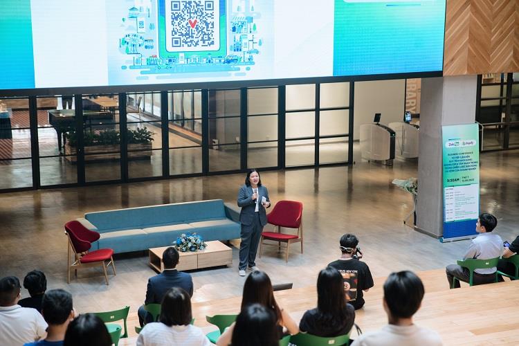 Bà Lê Lan Chi – CEO ZaloPay chia sẻ về các giải pháp thanh toán của ZaloPay tại hội nghị kinh doanh cùng Shopify vào tháng 08/2023