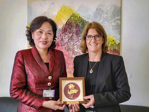 Thống đốc Nguyễn Thị Hồng gặp gỡ và làm việc với bà Michele Bullock, Thống đốc Ngân hàng Dự trữ Australia