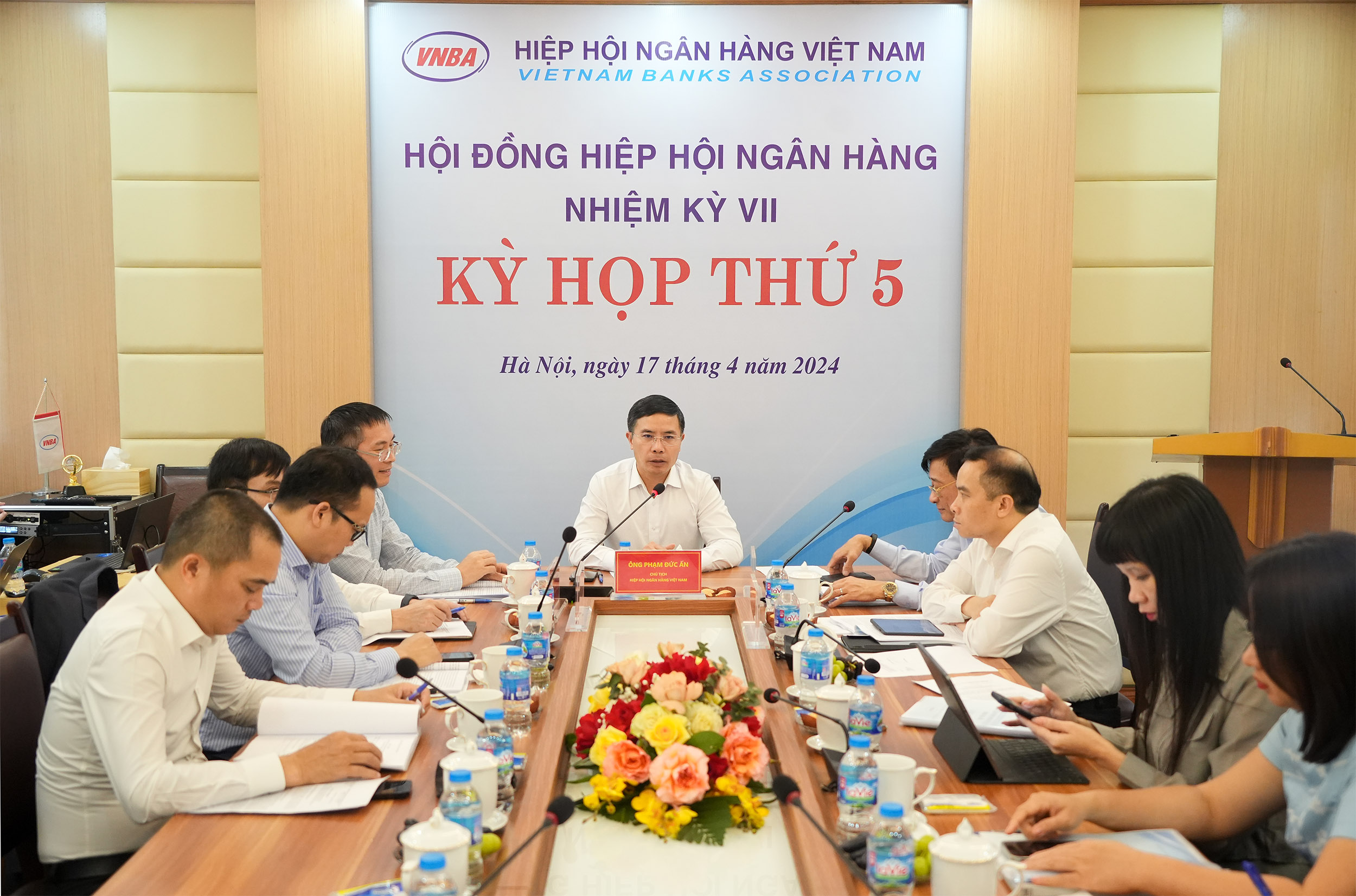The Council of Vietnam Banks Association