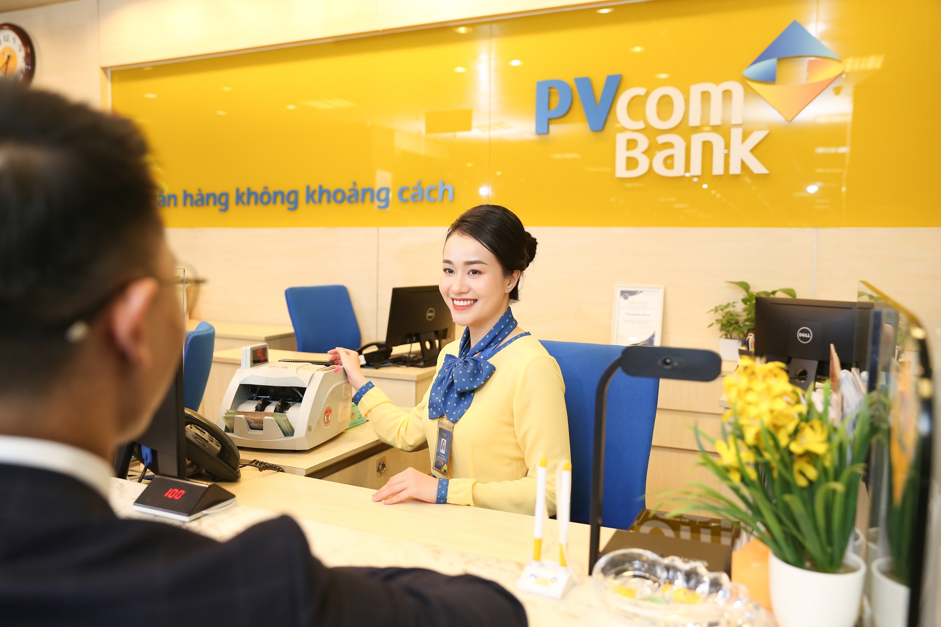 PVcomBank phát hành chứng chỉ tiền gửi với lãi suất cố định 8%/năm