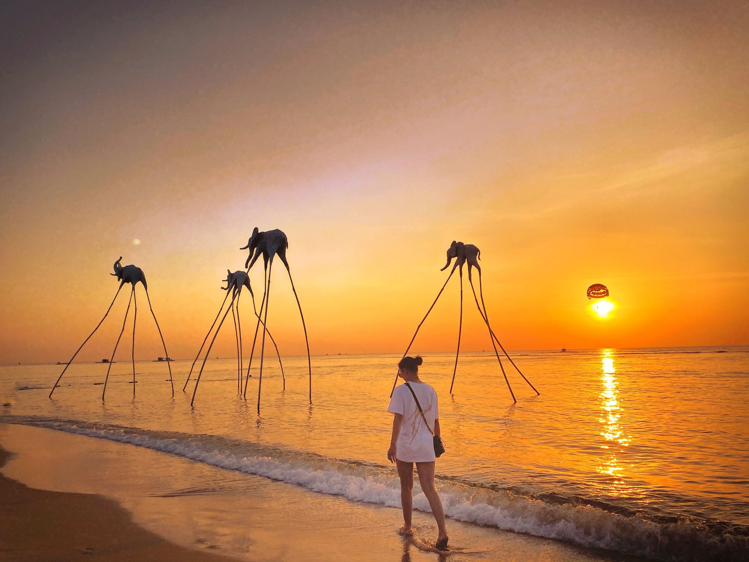 Sunset Sanato Beach Club - Du Lịch Phú Quốc - Sim Travel Phú Quốc
